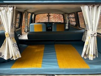 VOLKSWAGEN CAMPER