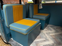 VOLKSWAGEN CAMPER