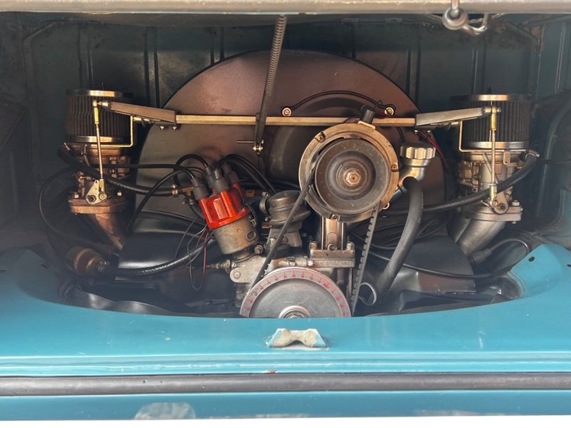 VOLKSWAGEN CAMPER