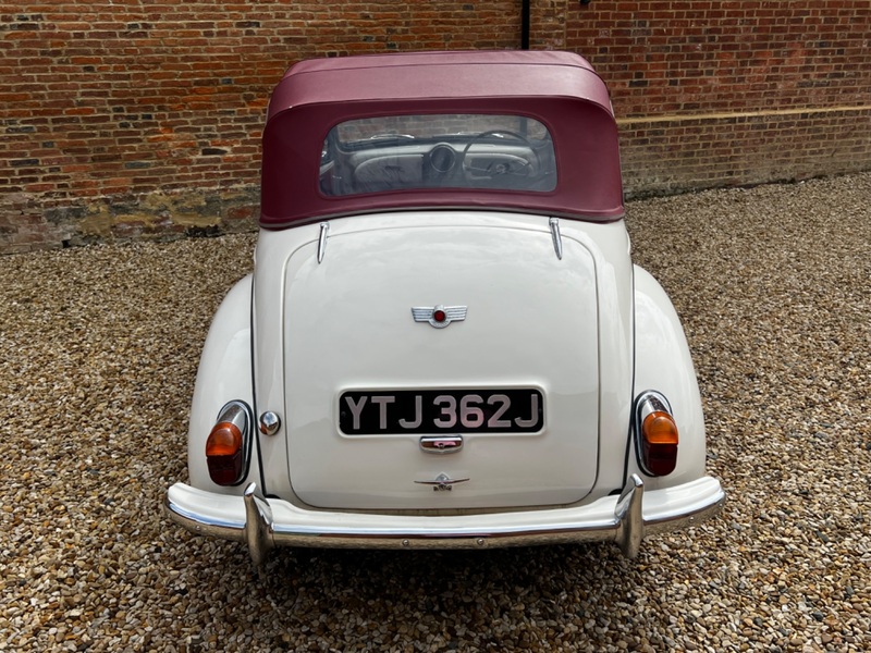 MORRIS MINOR